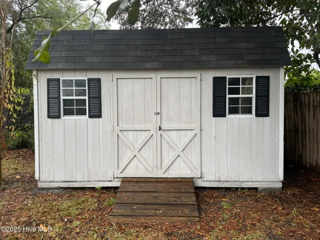 $1,595 | 821 Summer Tree Lane, Wilmington, NC 28412