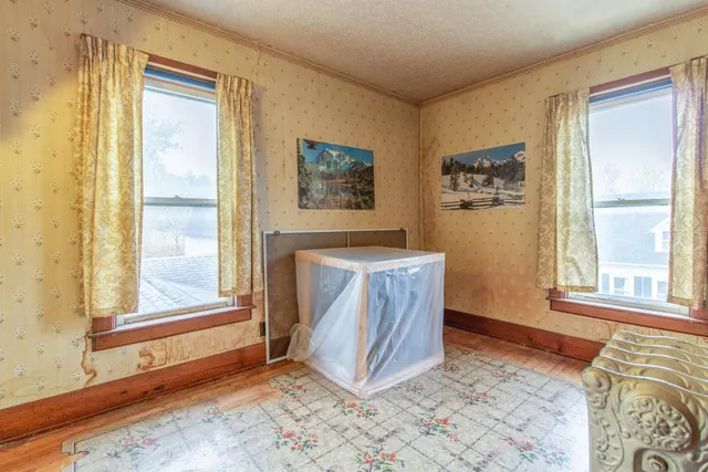 $169,900 | 62 Highland Avenue, Troy, VT 05859