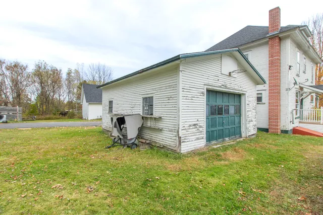 $169,900 | 62 Highland Avenue, Troy, VT 05859