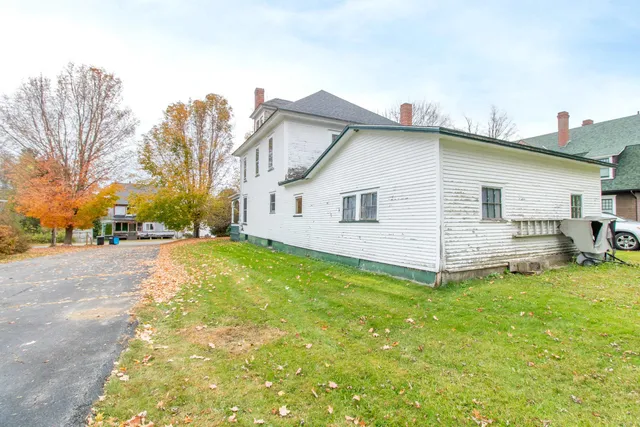 $169,900 | 62 Highland Avenue, Troy, VT 05859