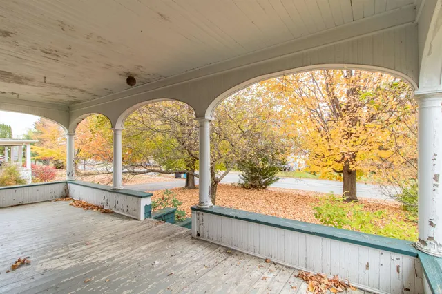 $169,900 | 62 Highland Avenue, Troy, VT 05859