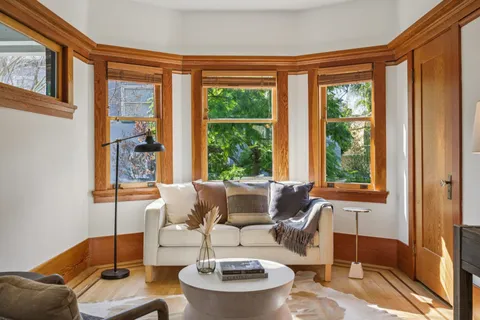 $2,289,000 | 3833 Lakeshore Avenue, Oakland, CA 94610