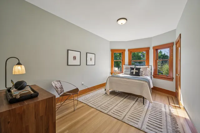 $2,289,000 | 3833 Lakeshore Avenue, Oakland, CA 94610