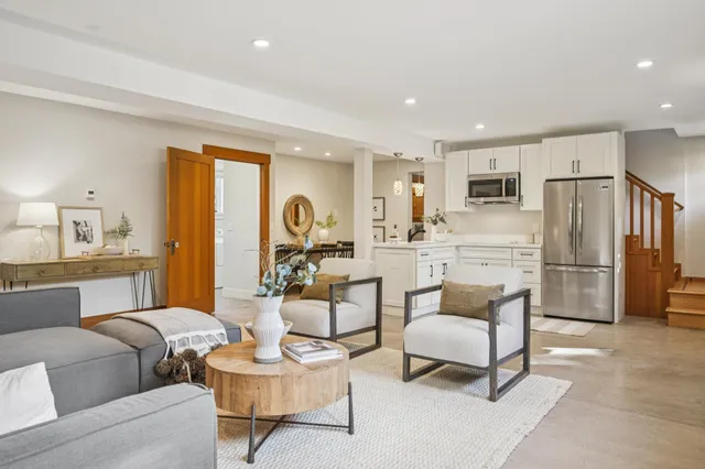 $2,289,000 | 3833 Lakeshore Avenue, Oakland, CA 94610