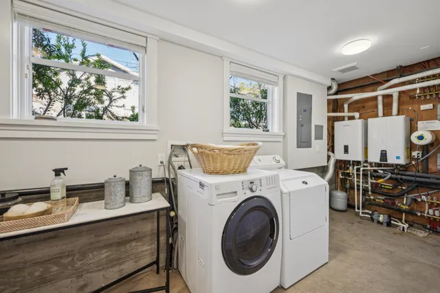 $2,289,000 | 3833 Lakeshore Avenue, Oakland, CA 94610