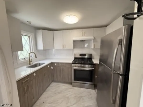 $2,200 | 632 Cora Place, Rahway, NJ 07065