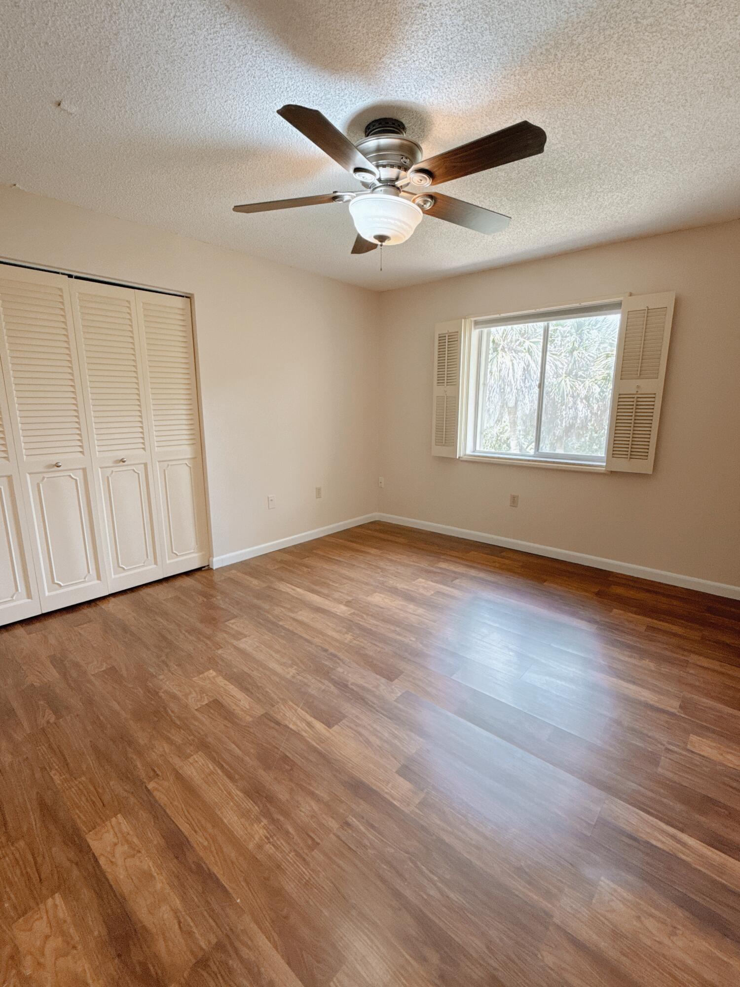 872 Southwest 9th St Circle, Unit 201 Boca Raton, FL 33486 - Photo 3 of 14 Primary Bedroom