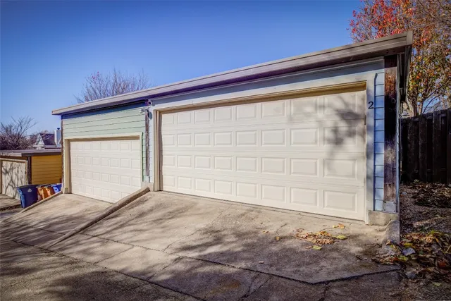 $2,695 | 4109 East 12th Street, Unit 2, Austin, TX 78721