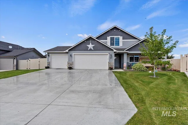 $549,000 | 1211 Mahogany Street, Parma, ID 83660