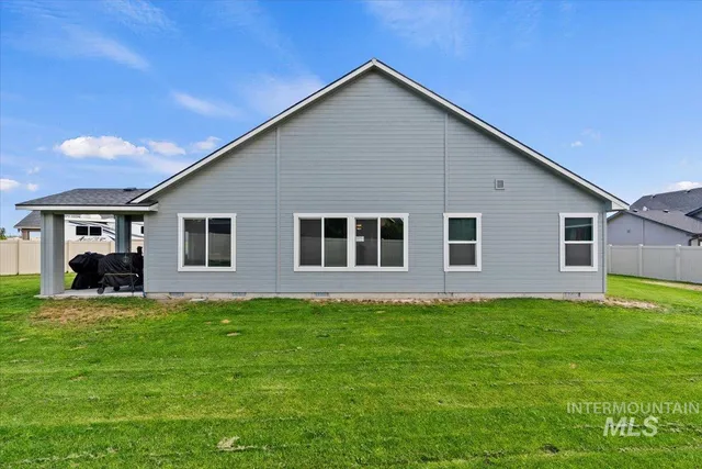 $549,000 | 1211 Mahogany Street, Parma, ID 83660