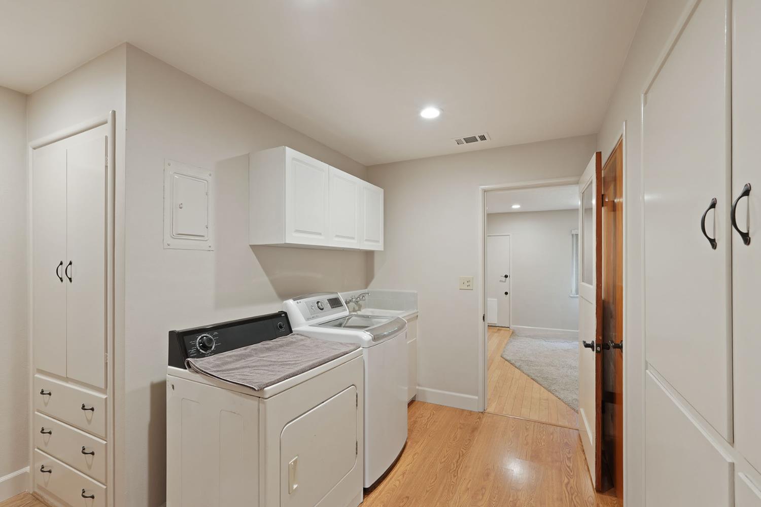 610 West Tokay Street Lodi, CA 95240 - Photo 15 of 40