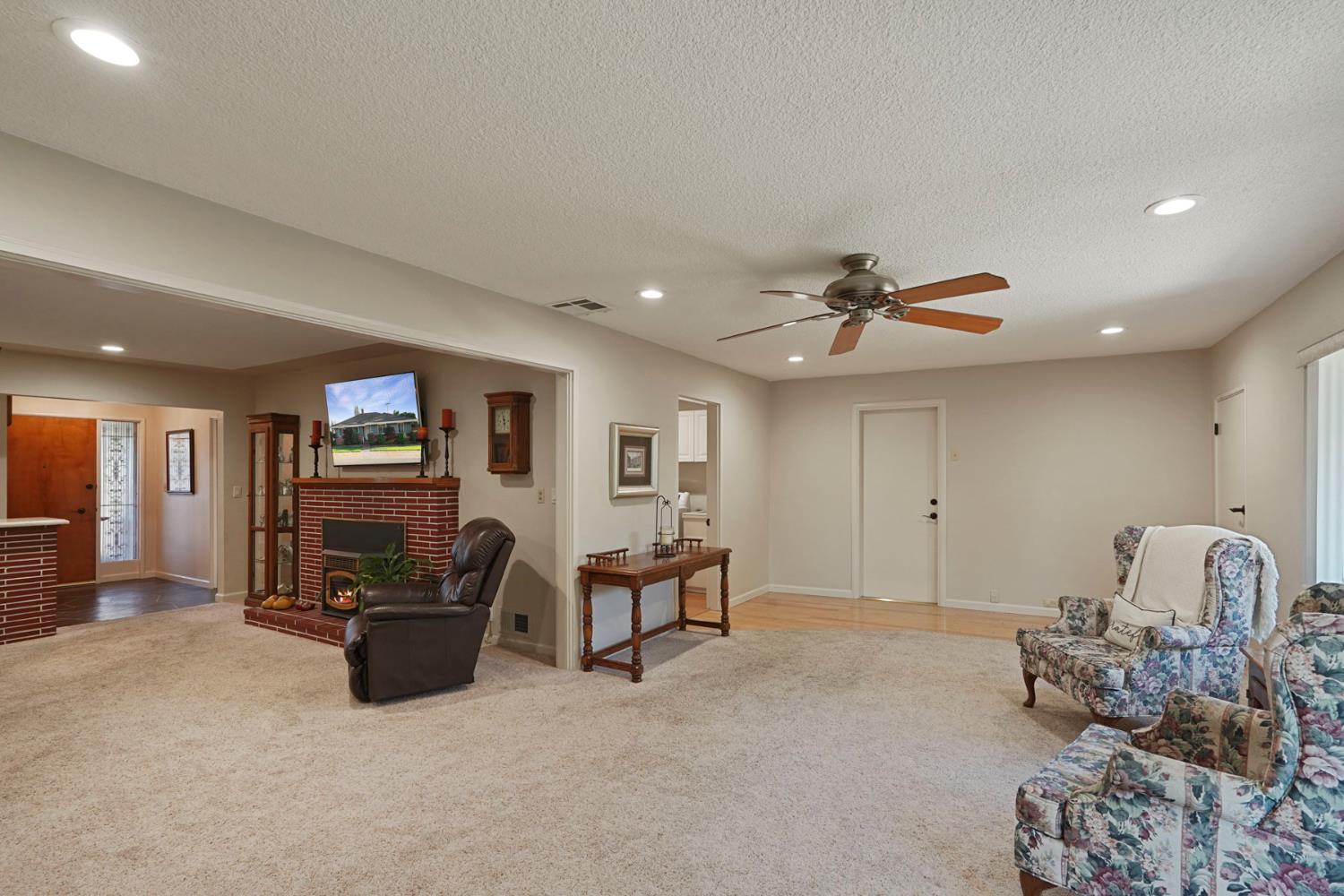 610 West Tokay Street Lodi, CA 95240 - Photo 16 of 39