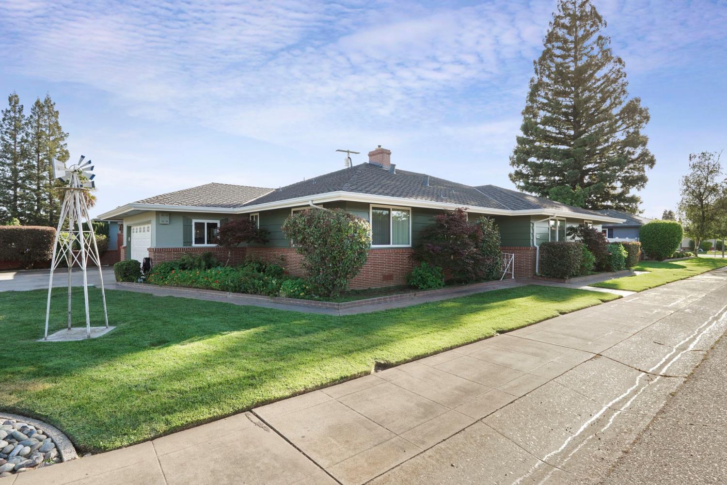 610 West Tokay Street Lodi, CA 95240 - Photo 4 of 40
