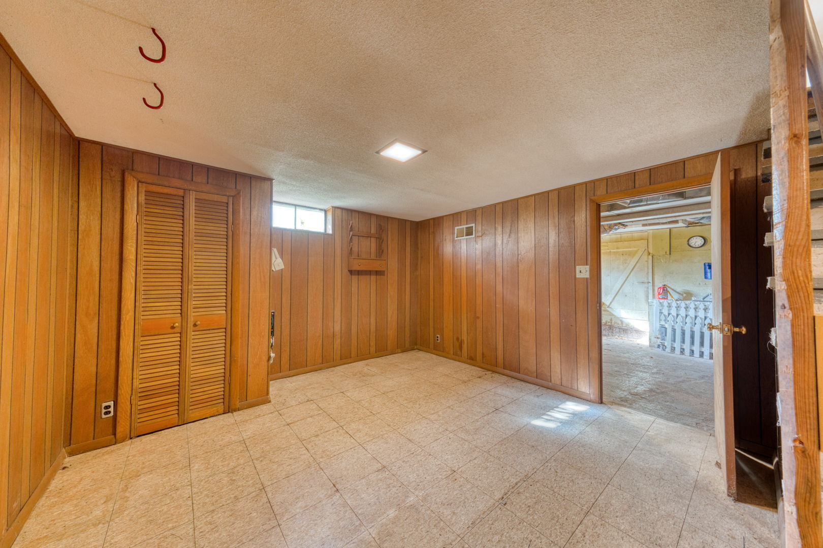 578 Old Turnpike Road Southington, CT 06479 - Photo 17 of 35