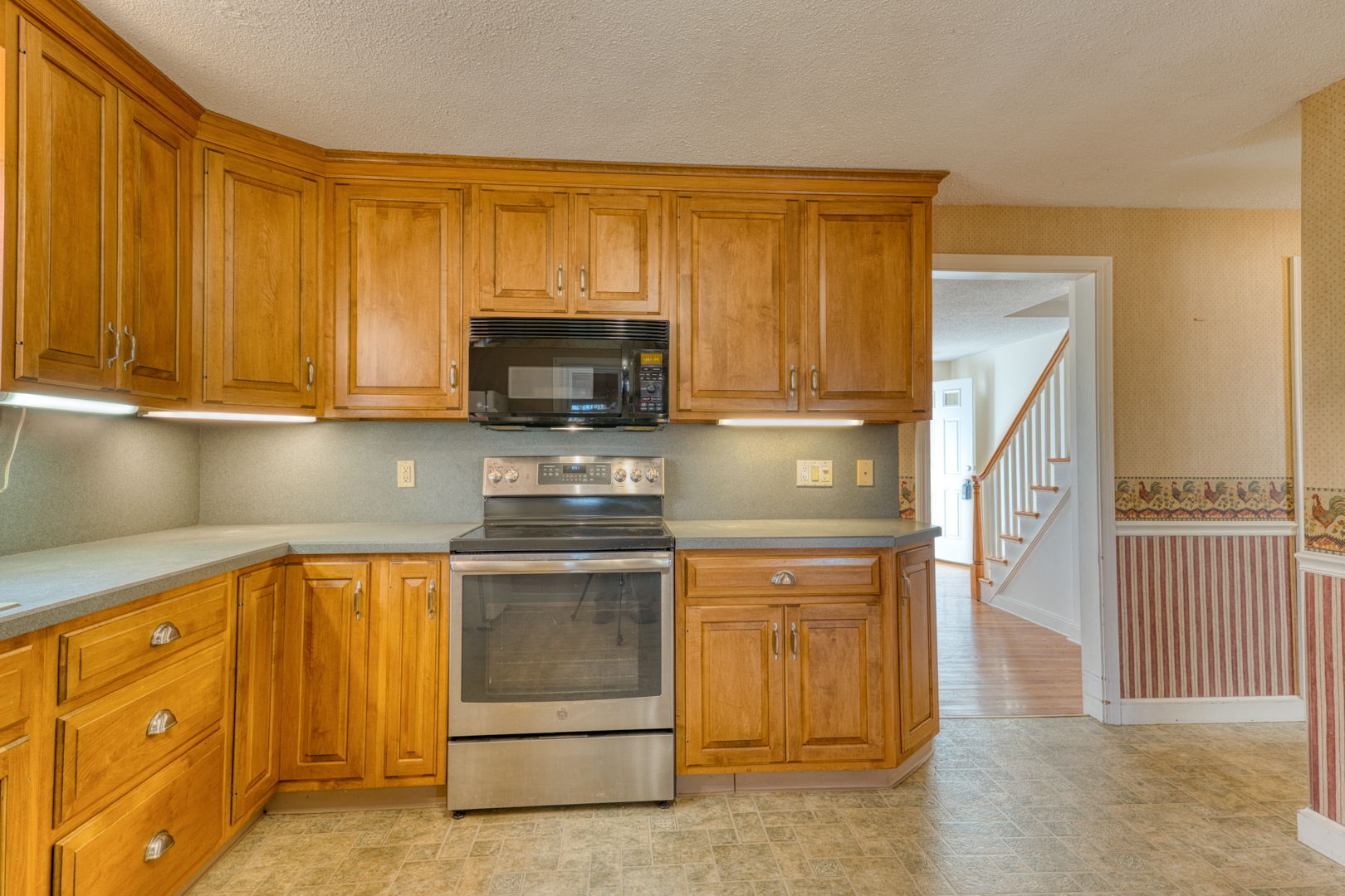 578 Old Turnpike Road Southington, CT 06479 - Photo 25 of 35