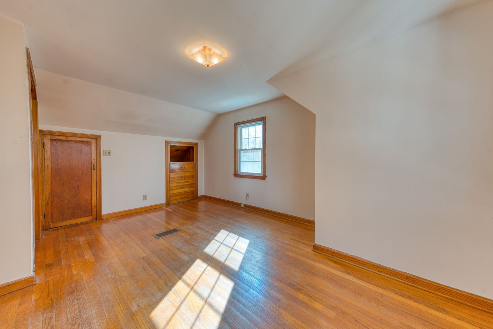 578 Old Turnpike Road Southington, CT 06479 - Photo 10 of 35