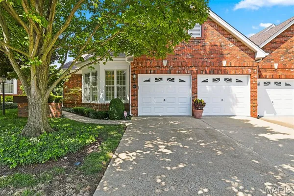 $710,000 | 14632 Amberleigh Hill Court, Chesterfield, MO 63017