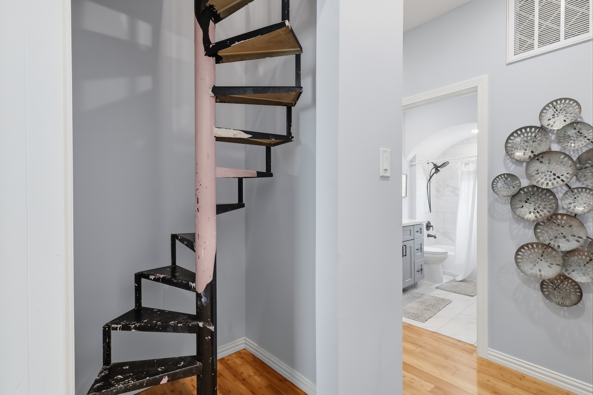 2414 Rosedale Street Houston, TX 77004 - Photo 18 of 26 Gallery Image 18