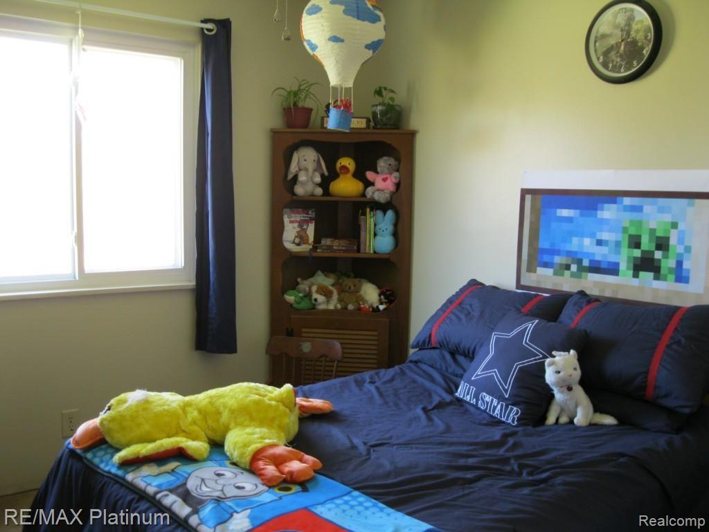 4850 East Allen Road Howell, MI 48855 - Photo 14 of 21 Bedrm 2.jpg