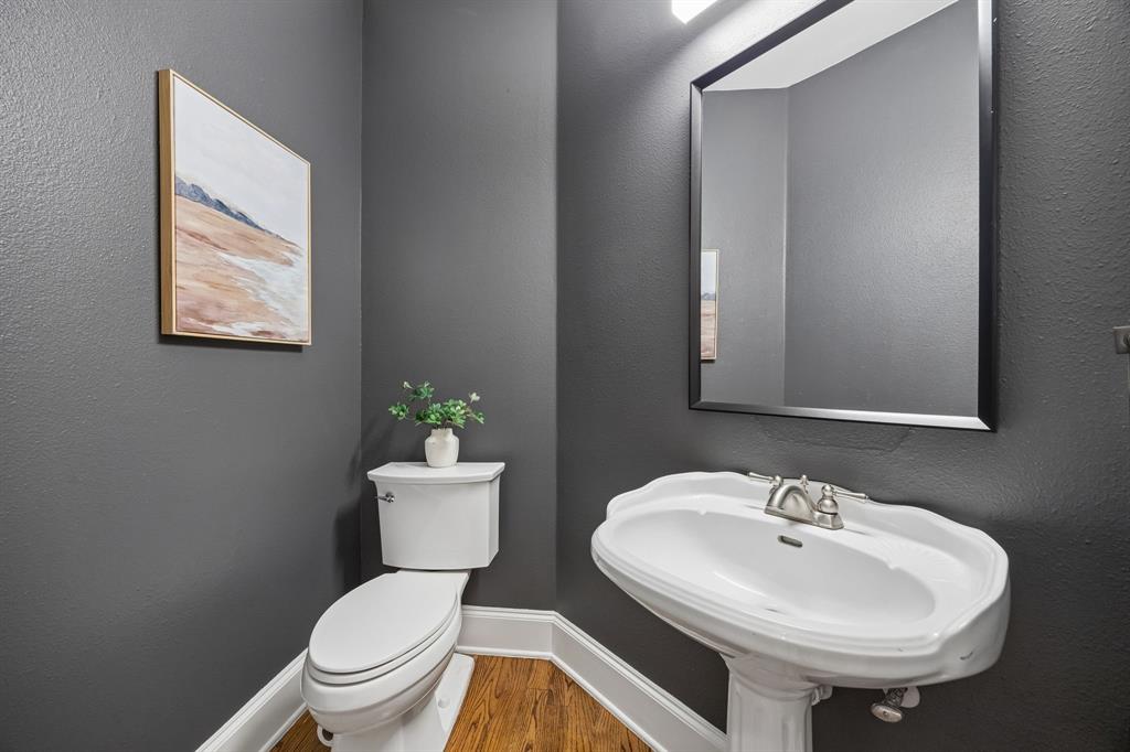 2323 Allen Street Dallas, TX 75204 - Photo 18 of 25