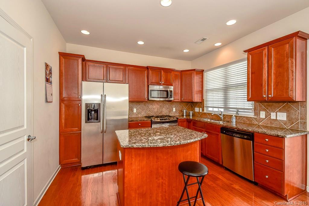 927 Lyndley Drive, Unit 77 Fort Mill, SC 29708 - Photo 3 of 16