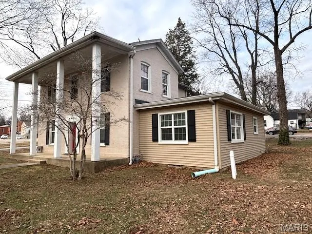 $65,000 | 505 East Oak Street, Greenville, IL 62246