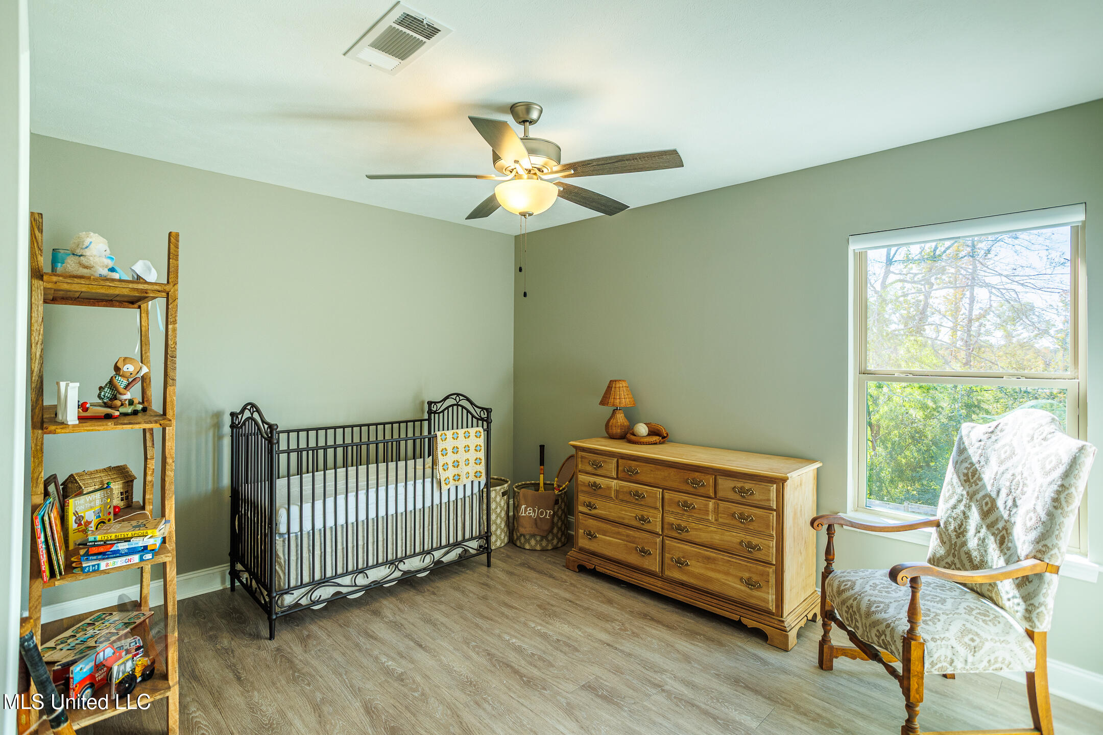 862 Long Leaf Circle Brandon, MS 39042 - Photo 21 of 30 862 Long Leaf Cir-26