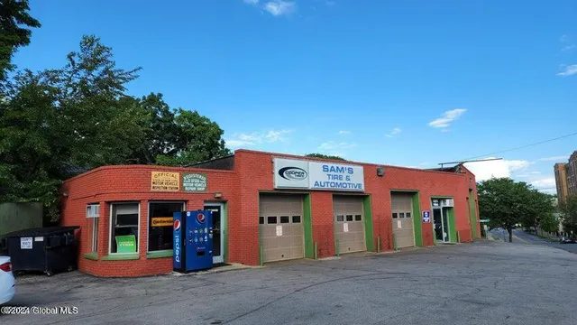 $1,150,000 | 105 Congress Street, Saratoga Springs, NY 12866