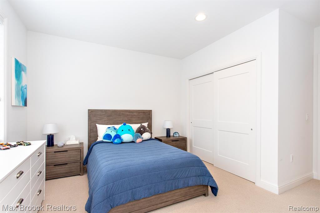 25925 York Road Royal Oak, MI 48067 - Photo 64 of 88