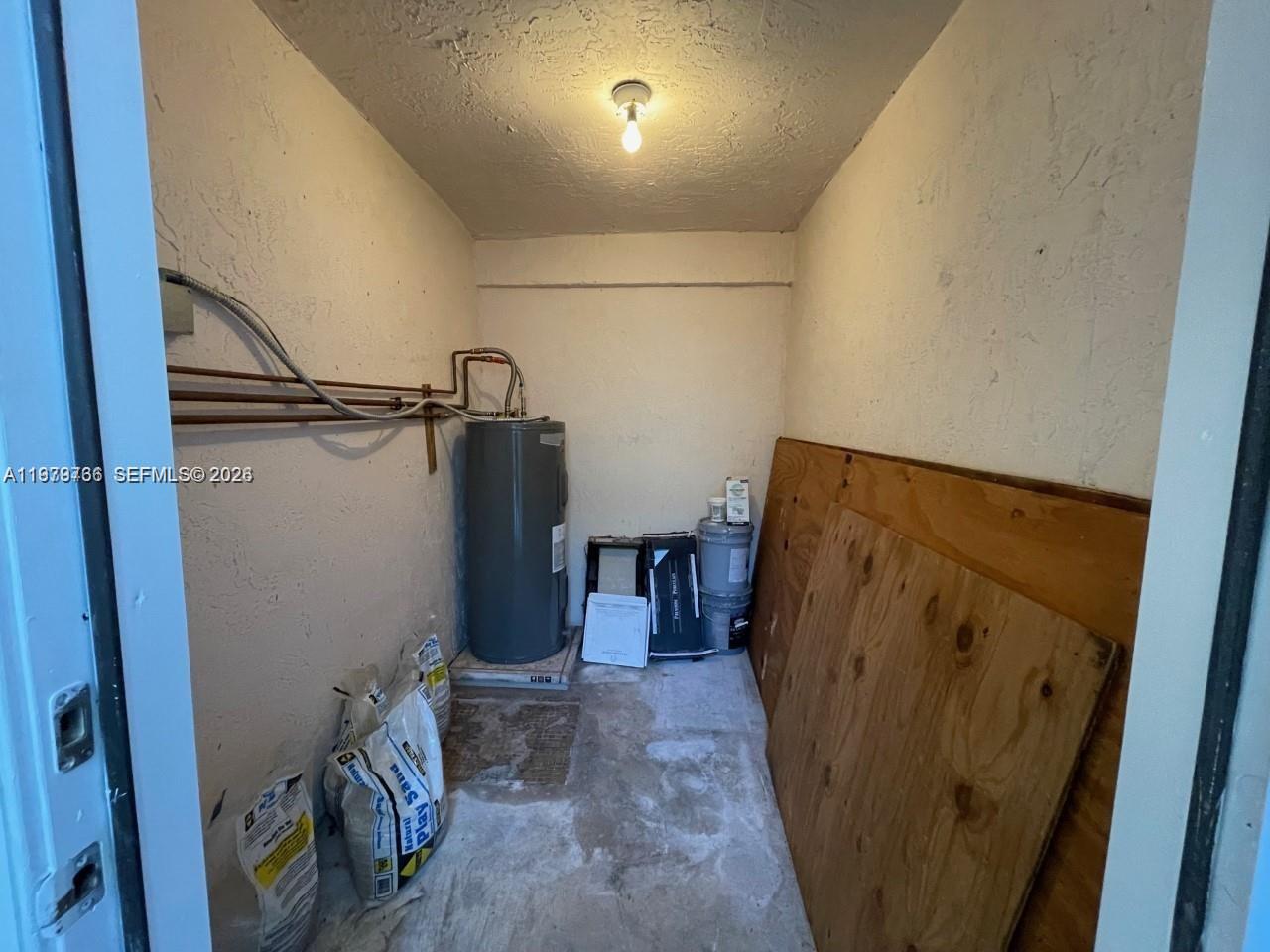 16309 Emerald Cove Road, Unit 16309 Weston, FL 33331 - Photo 33 of 41 a view of walk in closet