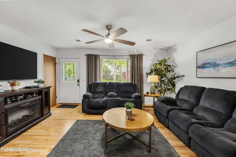 $400,000 | 1612 Fanwood Road, Forked River, NJ 08731