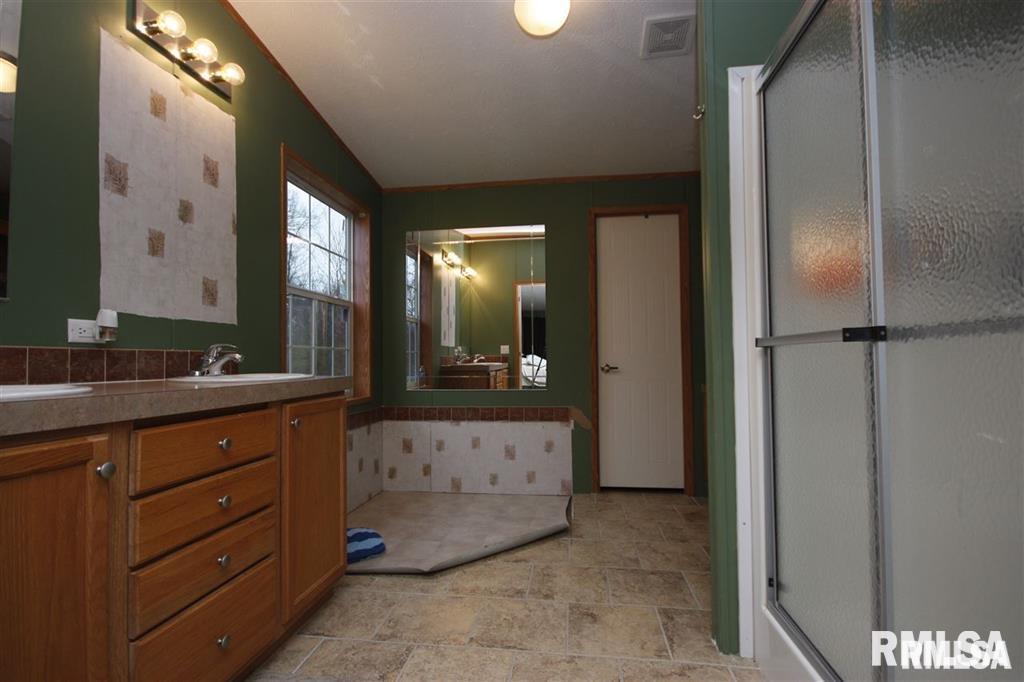 26365 North Orion School Road Canton, IL 61520 - Photo 14 of 29 Gallery Image 14