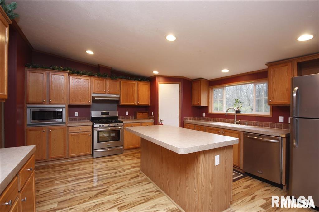 26365 North Orion School Road Canton, IL 61520 - Photo 2 of 29 Gallery Image 2