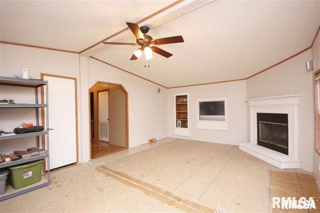 26365 North Orion School Road Canton, IL 61520 - Photo 21 of 29 Gallery Image 21