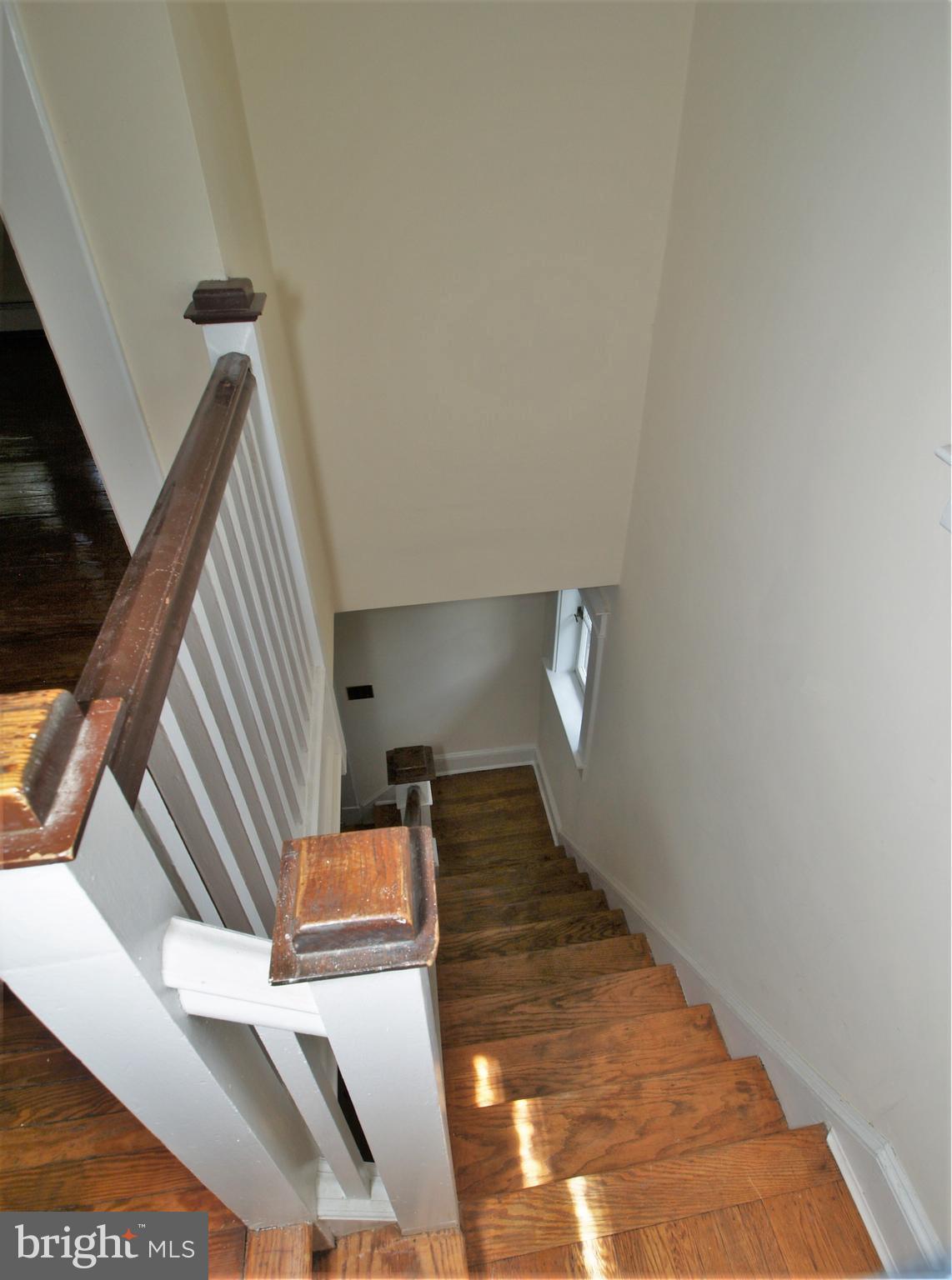 512 Westgate Road Baltimore, MD 21229 - Photo 12 of 23 Interior (General)