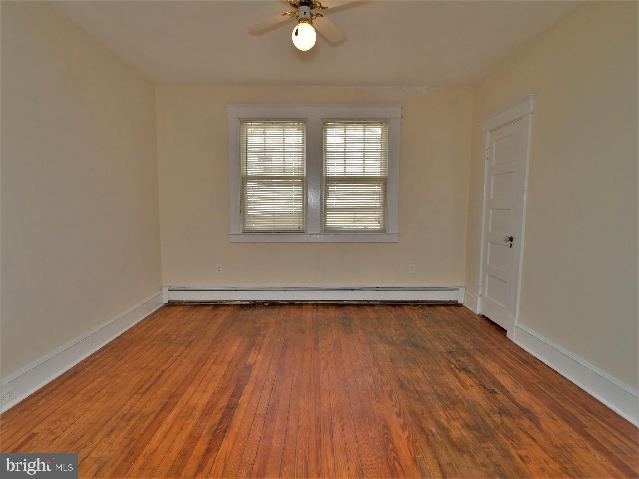 512 Westgate Road Baltimore, MD 21229 - Photo 8 of 23 Bedroom 2