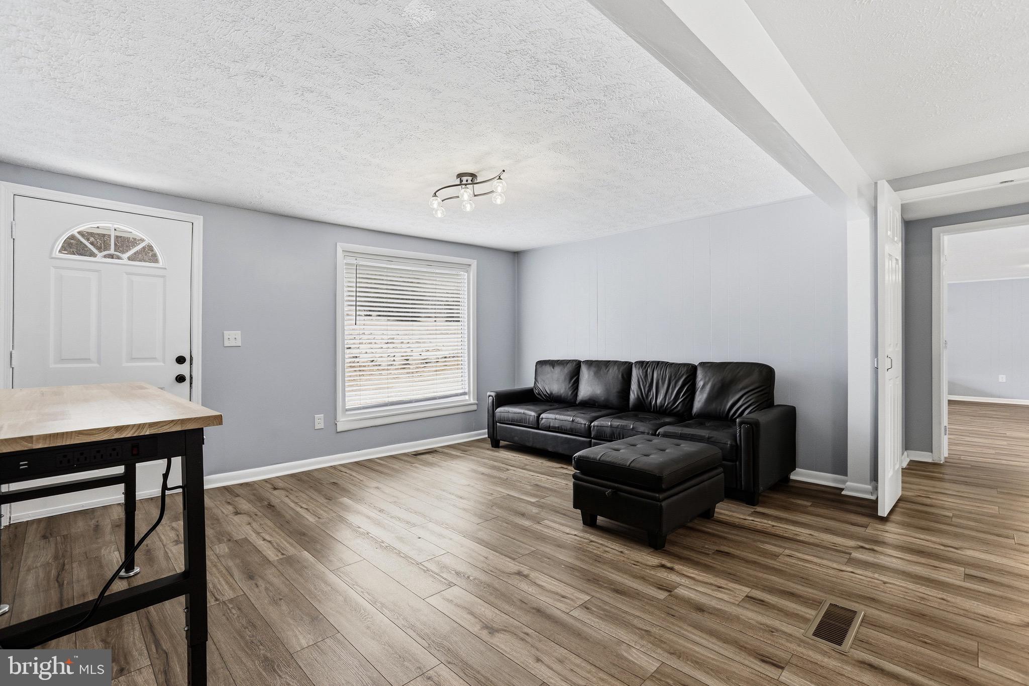 5002 East Point Road Elkton, VA 22827 - Photo 4 of 25