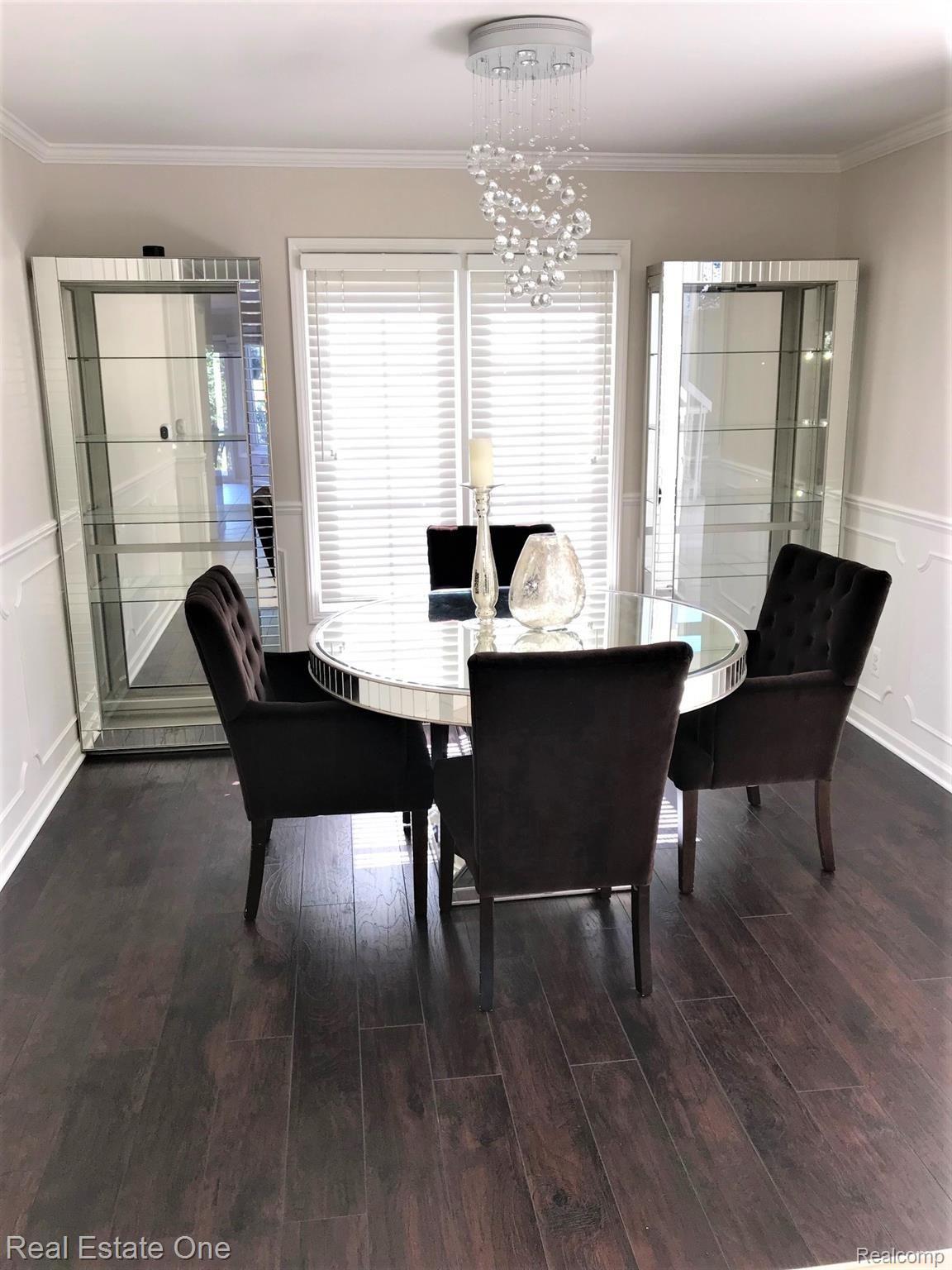 2518 Dover Rochester, MI 48309 - Photo 11 of 29 dining room.jpg