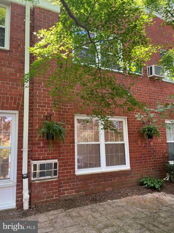 $360,000 | 1633 Ripon Place, Alexandria, VA 22302