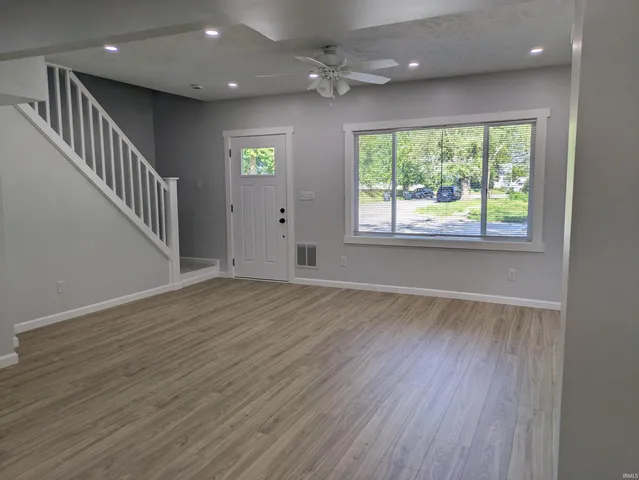 $230,000 | 1201 South Twyckenham Drive, South Bend, IN 46615