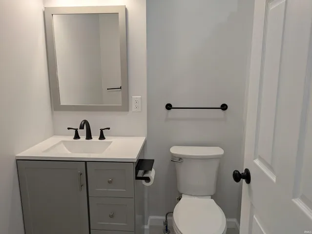 $230,000 | 1201 South Twyckenham Drive, South Bend, IN 46615