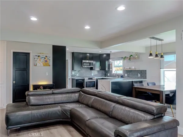 $949,988 | 7152 Hidalgo Street, Buena Park, CA 90621