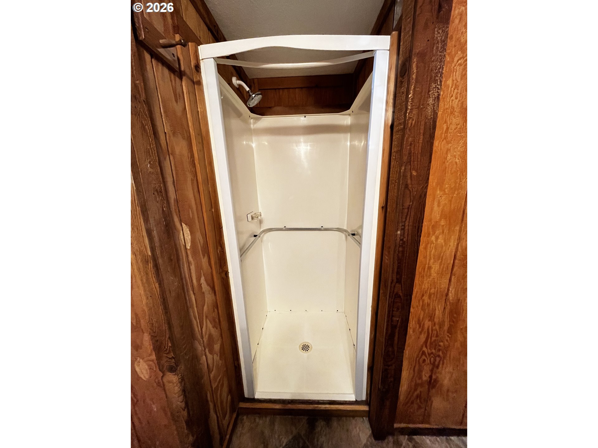 85141 Cedar Drive Florence, OR 97439 - Photo 22 of 37 a view of washer and dryer