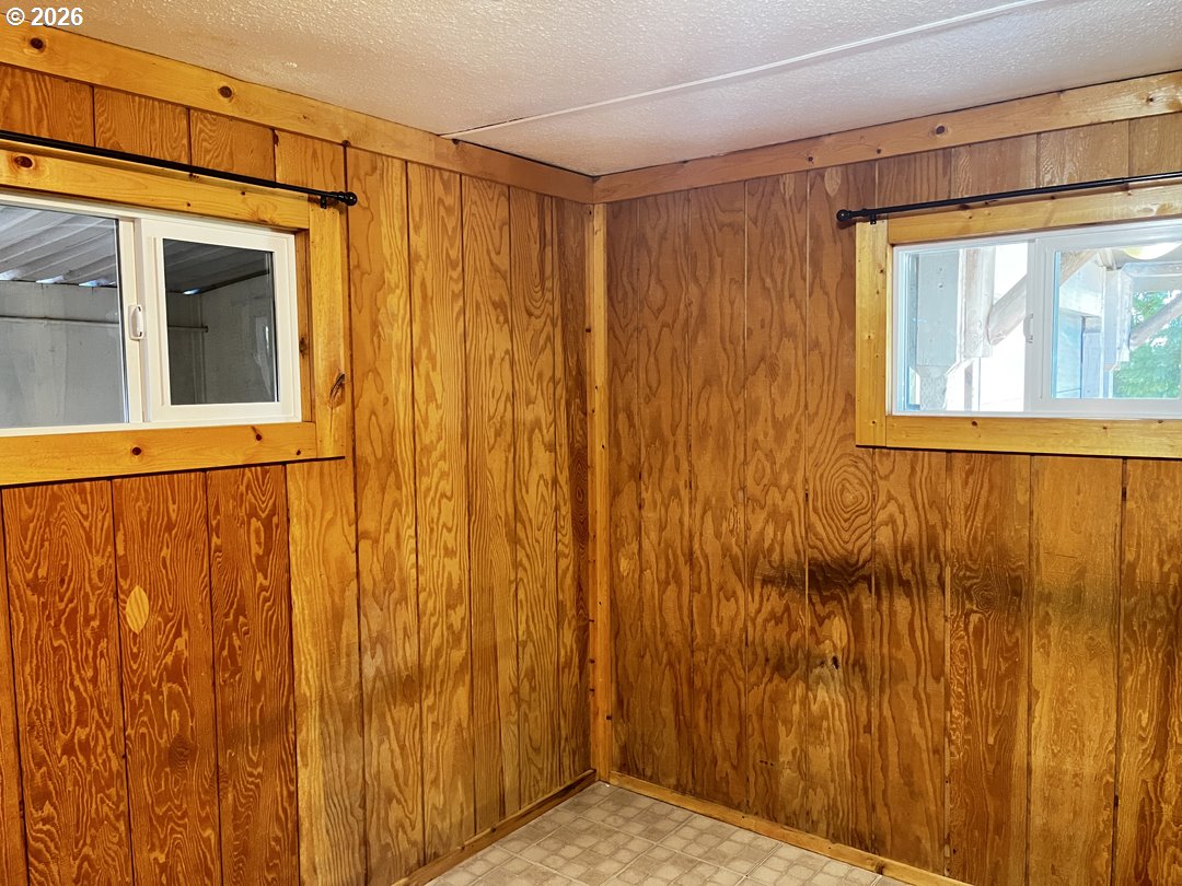 85141 Cedar Drive Florence, OR 97439 - Photo 24 of 37 a view of a door