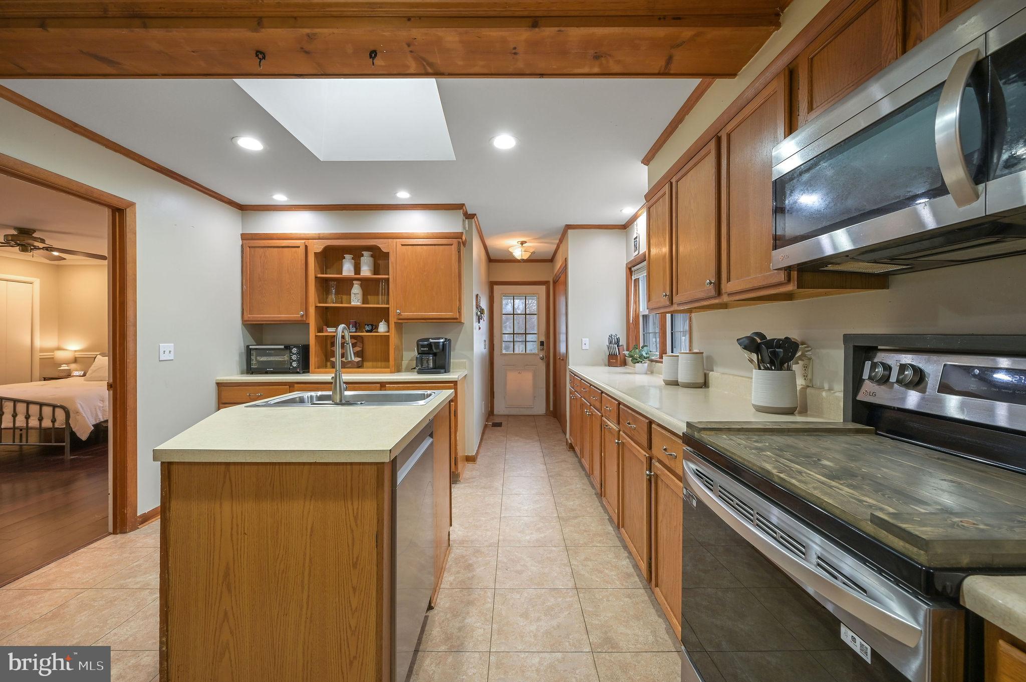 1023 South State Street Dover, DE 19901 - Photo 13 of 27 Kitchen with Skylight