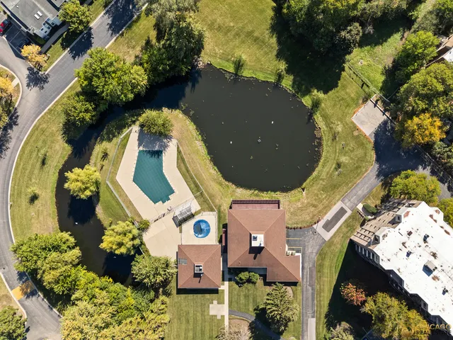 $190,000 | 1275 East Baldwin Lane, Unit 601, Palatine, IL 60074