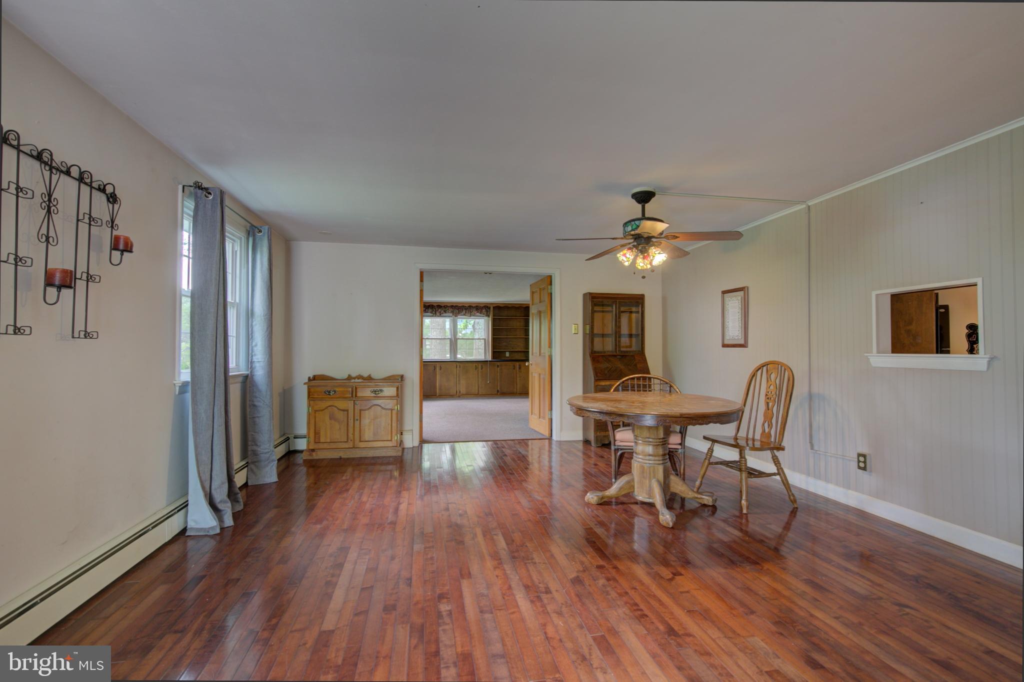 614 Mock Road Pottstown, PA 19464 - Photo 5 of 31 family room
