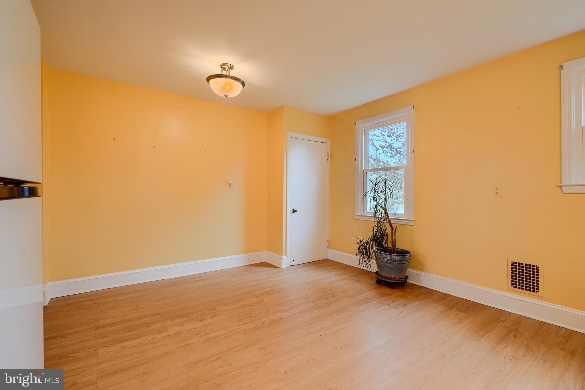 3119 White Way Road Baltimore, MD 21219 - Photo 13 of 41 a view of a room with gym equipment