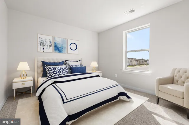 $274,990 | 1999 Huntwell W Avenue, Ranson, WV 25438