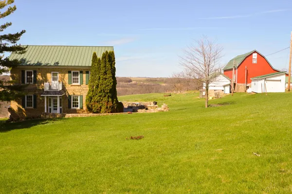 $1,800 | 3884 Breezy Hill Road, Fennimore, WI 53809